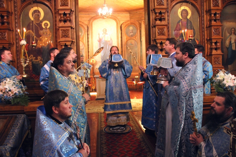 Казанскому храму в Вырице - 100 лет
