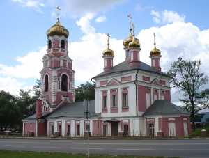 Сретенский храм в городе Дмитров Московской области