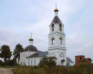 Церковь Тихвинской Богоматери в Костино Дмитровского района Московской области