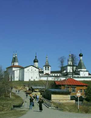 Село Ферапонтово Вологодской области. На заднем плане Ферапонтов монастырь