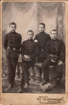 Гемназисты Царскосельской Императорской Николаевской гимназии - 1911год