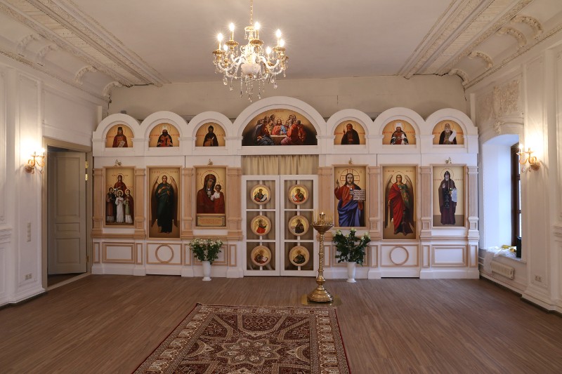 Храм в Гостином дворе СПб